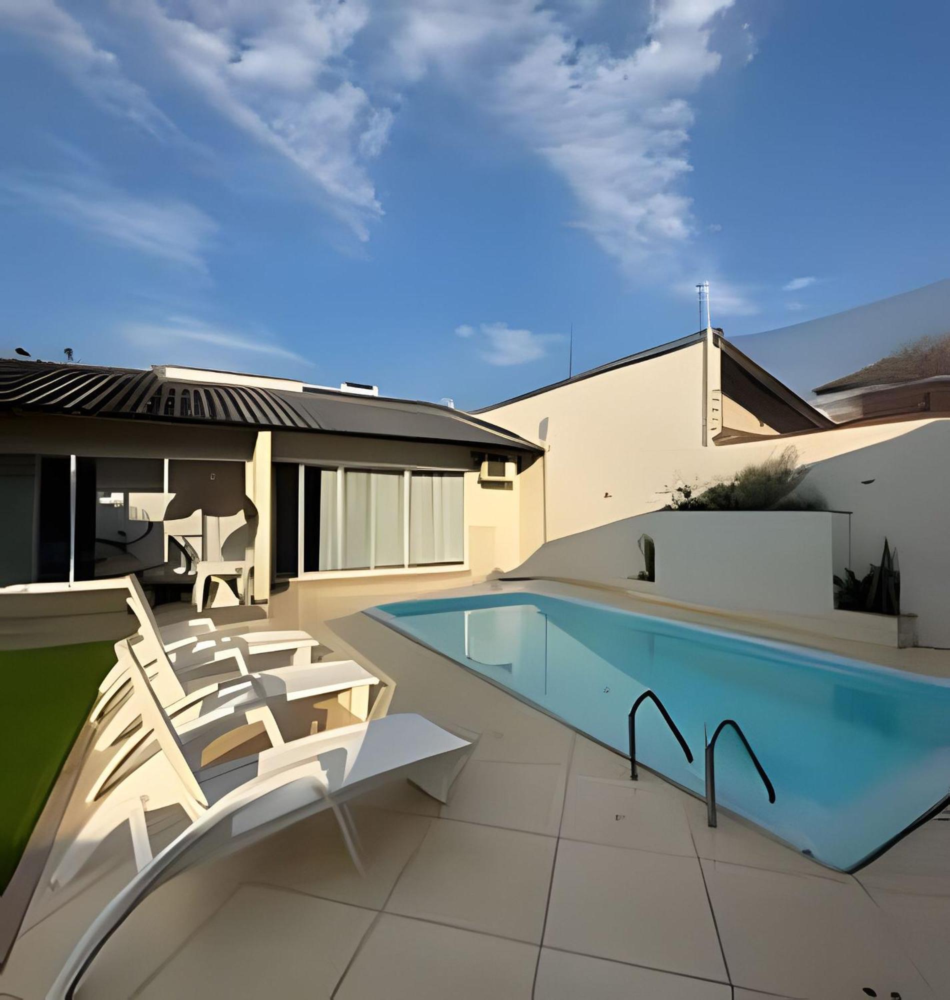 Sobrado Com 5 Suite 1 Quarto Piscina Churraqueira Ar Ate 20 Hospede Foz do Iguacu Exterior photo