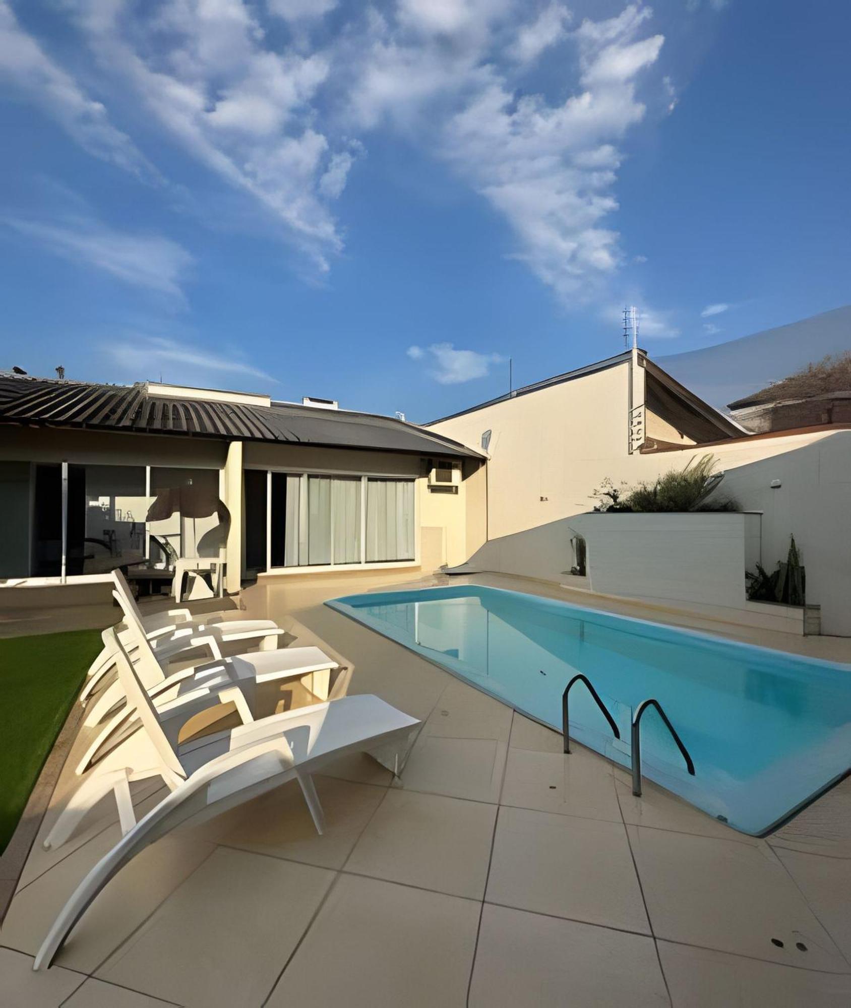 Sobrado Com 5 Suite 1 Quarto Piscina Churraqueira Ar Ate 20 Hospede Foz do Iguacu Exterior photo